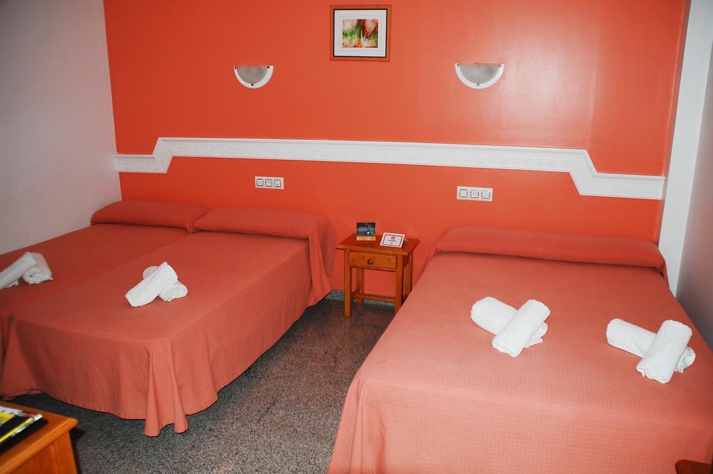 Hostal Mary Tere Салобрения Экстерьер фото