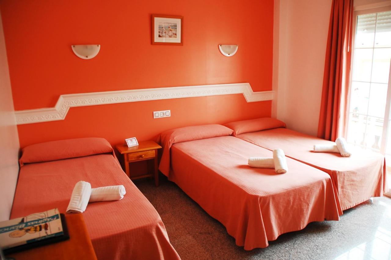 Hostal Mary Tere Салобрения Экстерьер фото